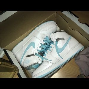 Only worn 1 time 9/10 condition